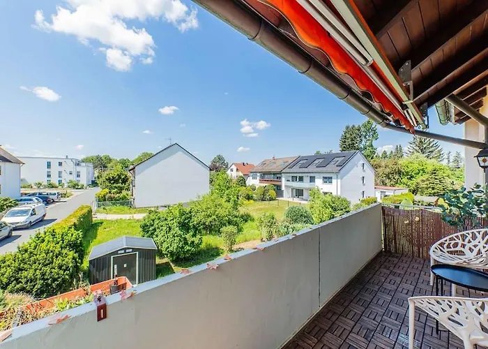 Schoene Mitarbeiter In * זירנדורף